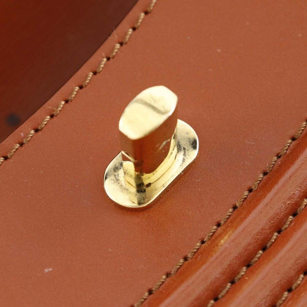 LOUIS VUITTON Authentic Brown Leather Shoulder Bag - Picture 8 of 13